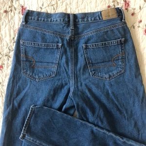 American Eagle Mom Jeans